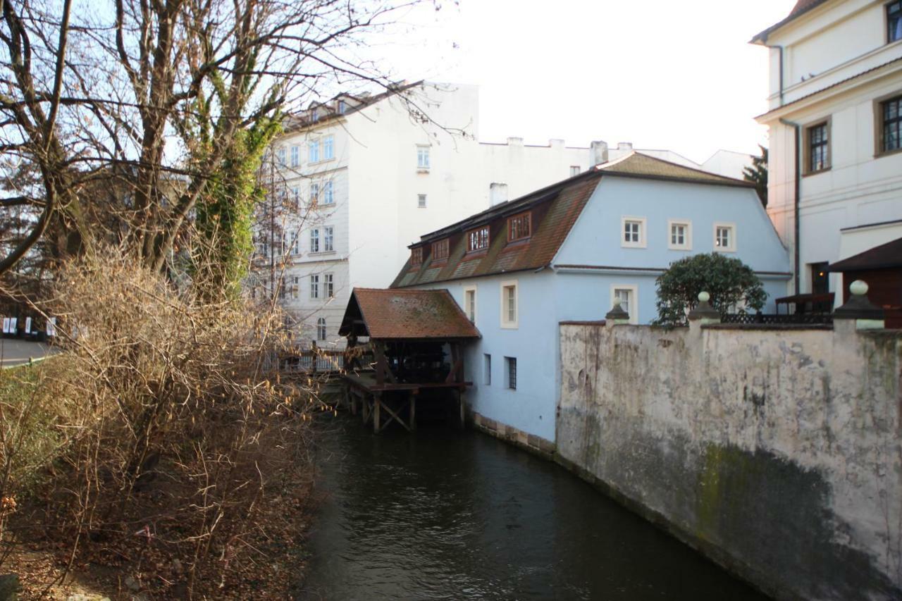 Quiet Apartment In The City Center With Own Terrace Praag Buitenkant foto